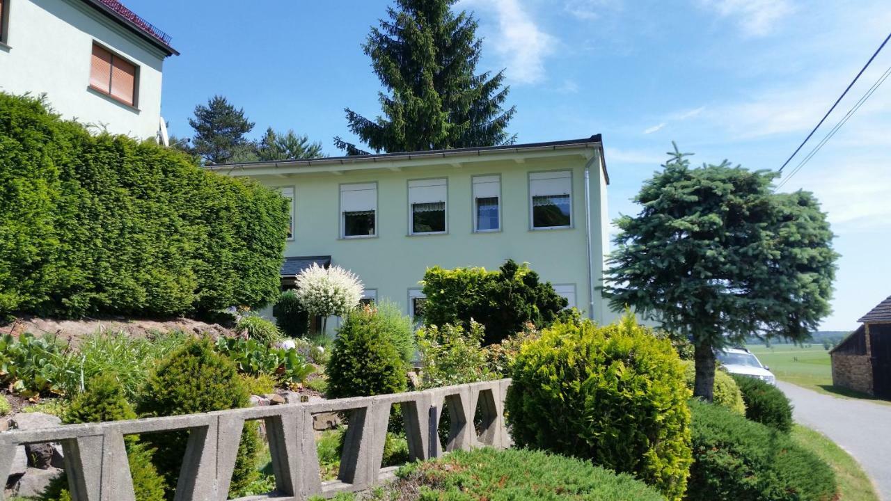 Ferienwohnung "Am Weinberg" Bad Schmiedeberg Exterior photo